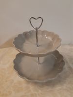 verschiedene grosse Etagere