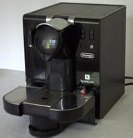 Nespresso Delonghi Kaffeemaschine / machine à café