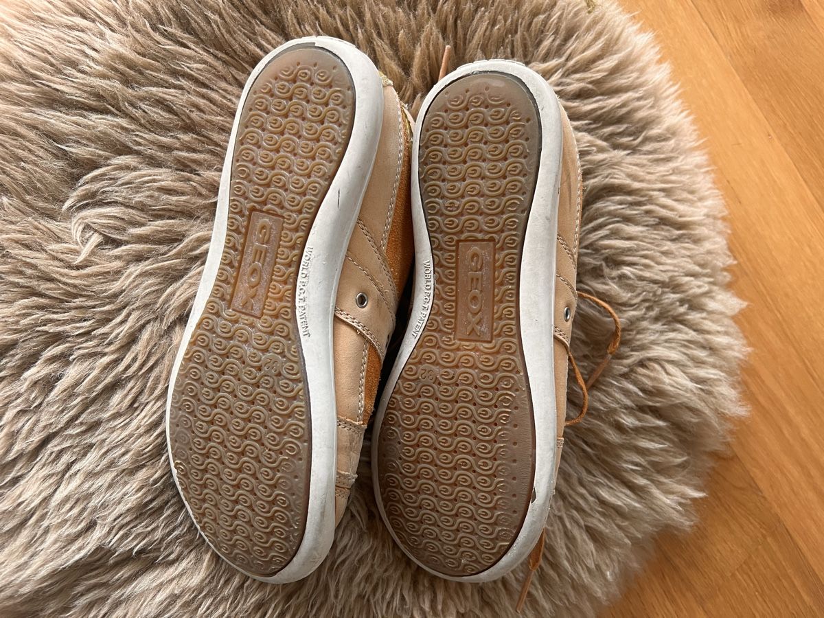 Geox Scarpe per ragazzi: Gr. 32 Geox Respira Sneakers – Usato da Baar venduto da mitu 5