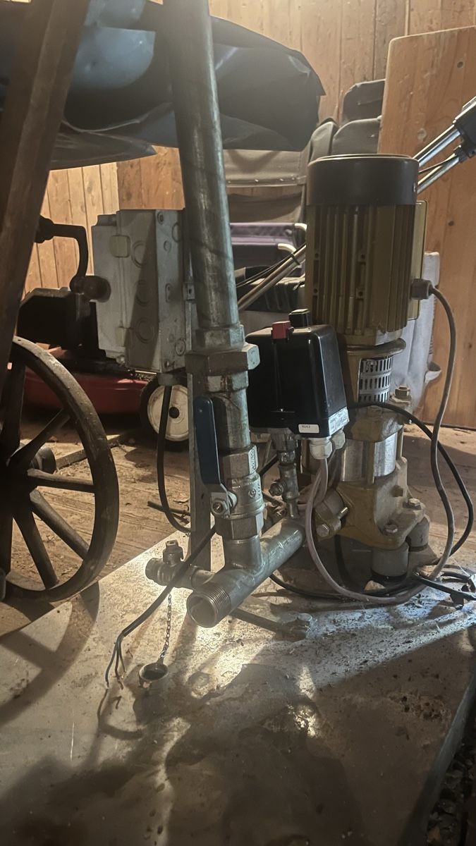 Grundfos Pumpen & Teile: IMI Pneumatex Druckerhöhungsanlage, Pumpe – Gebraucht aus Haldenstein von Foxfast5 3