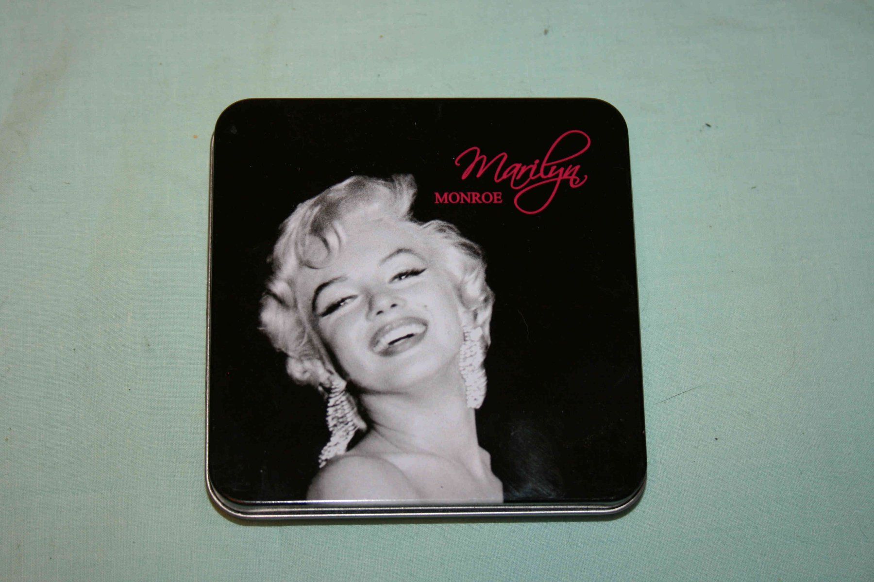 Altri gioielli: Modeschmuckset «Marilyn Monroe». Neu. – Nuovo (secondo la descrizione) da Cadenazzo venduto da Mikeshop