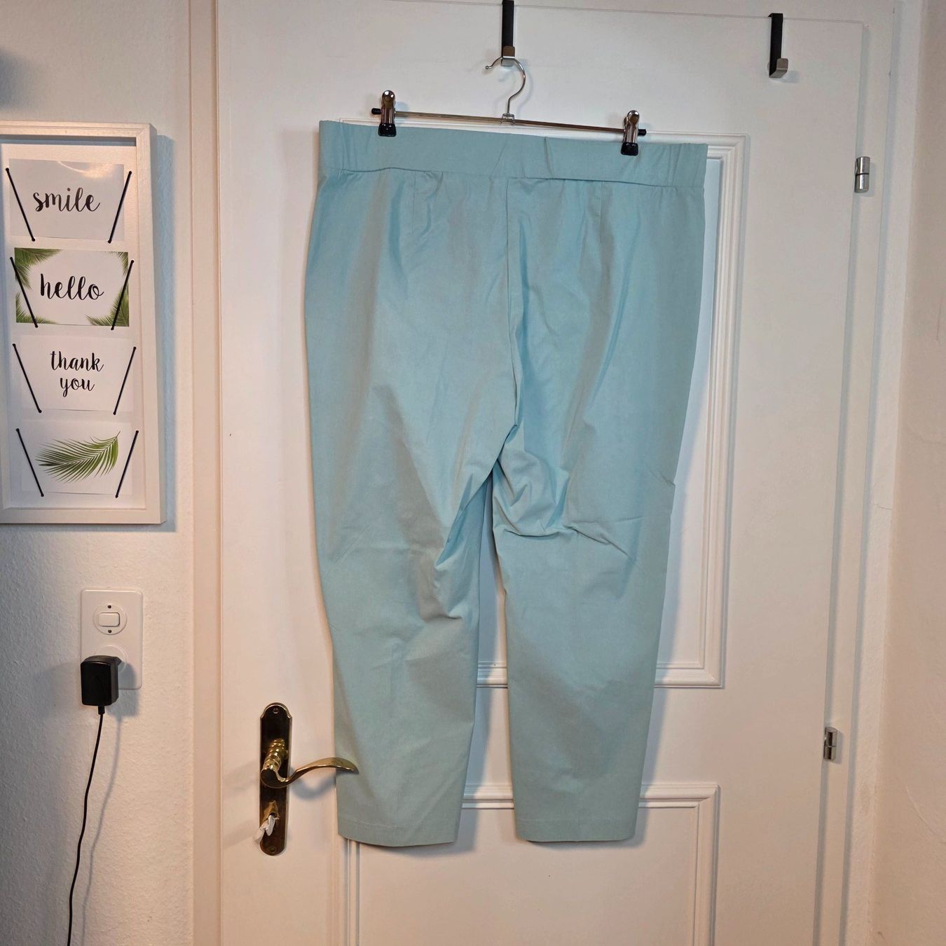 Pantaloni: Mintfarbene Damenhose 48/50 bequem – Usato da Wald ZH venduto da CapLux 2
