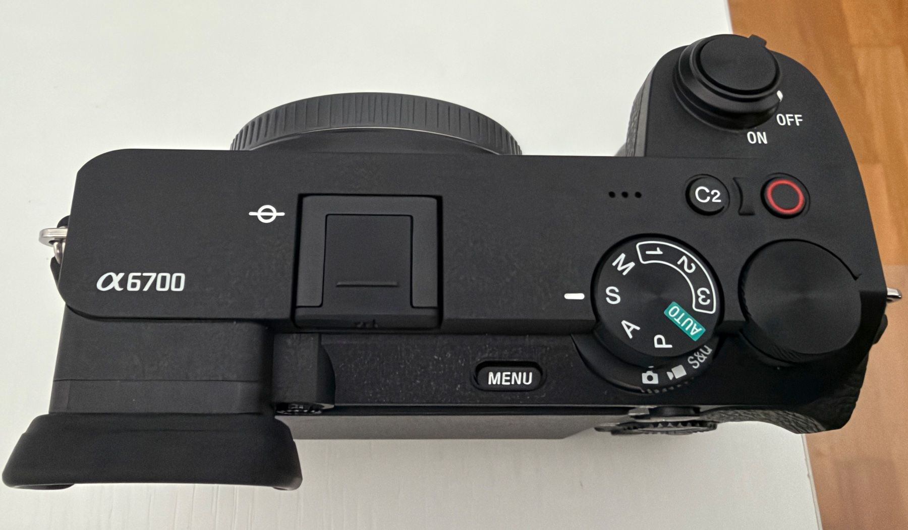 Sony Fotocamera: verkaufe gebrauchte SONY A6700  Systemkamera – Usato da Meisterschwanden venduto da jpm2000 1