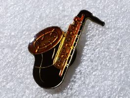 Ansteckpin 43: Saxophone