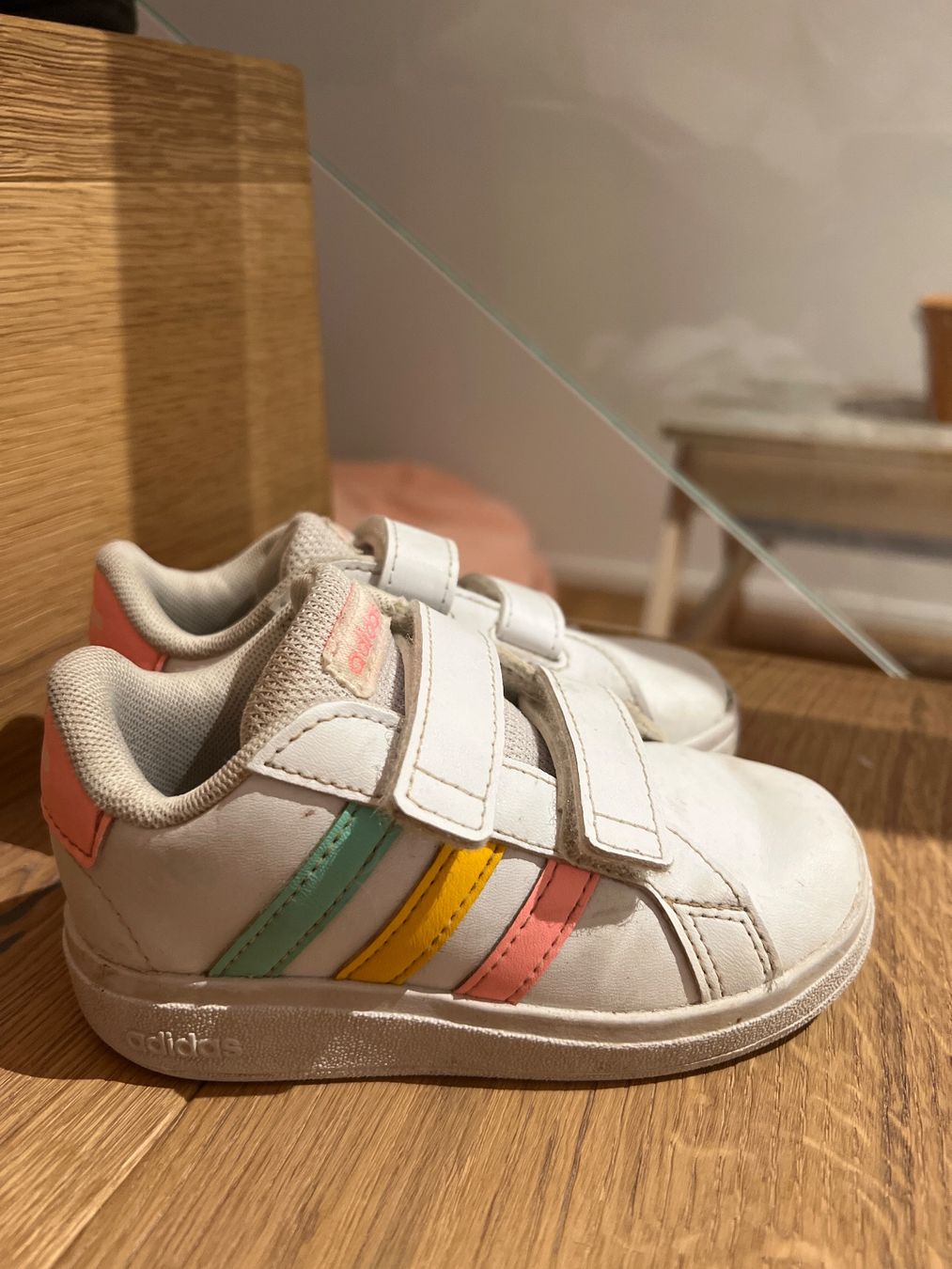 Adidas Scarpe per ragazzi: adidas Sneakers Gr. 23 – Usato da Rothenburg venduto da me81 1
