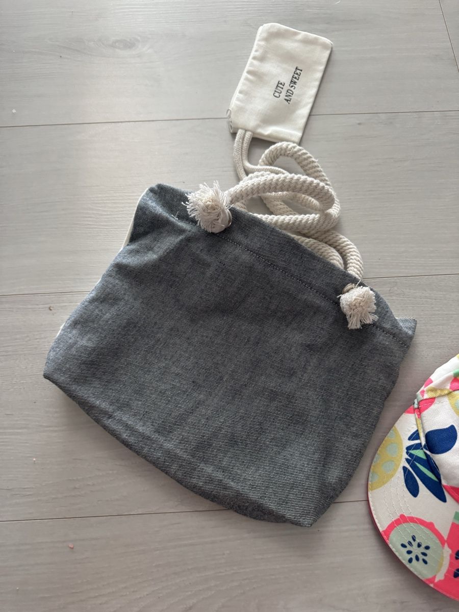 Lotti & Set di vestiti: Mädchen Set Handtasche und Cap  – Usato da Hägendorf venduto da laumatt 1