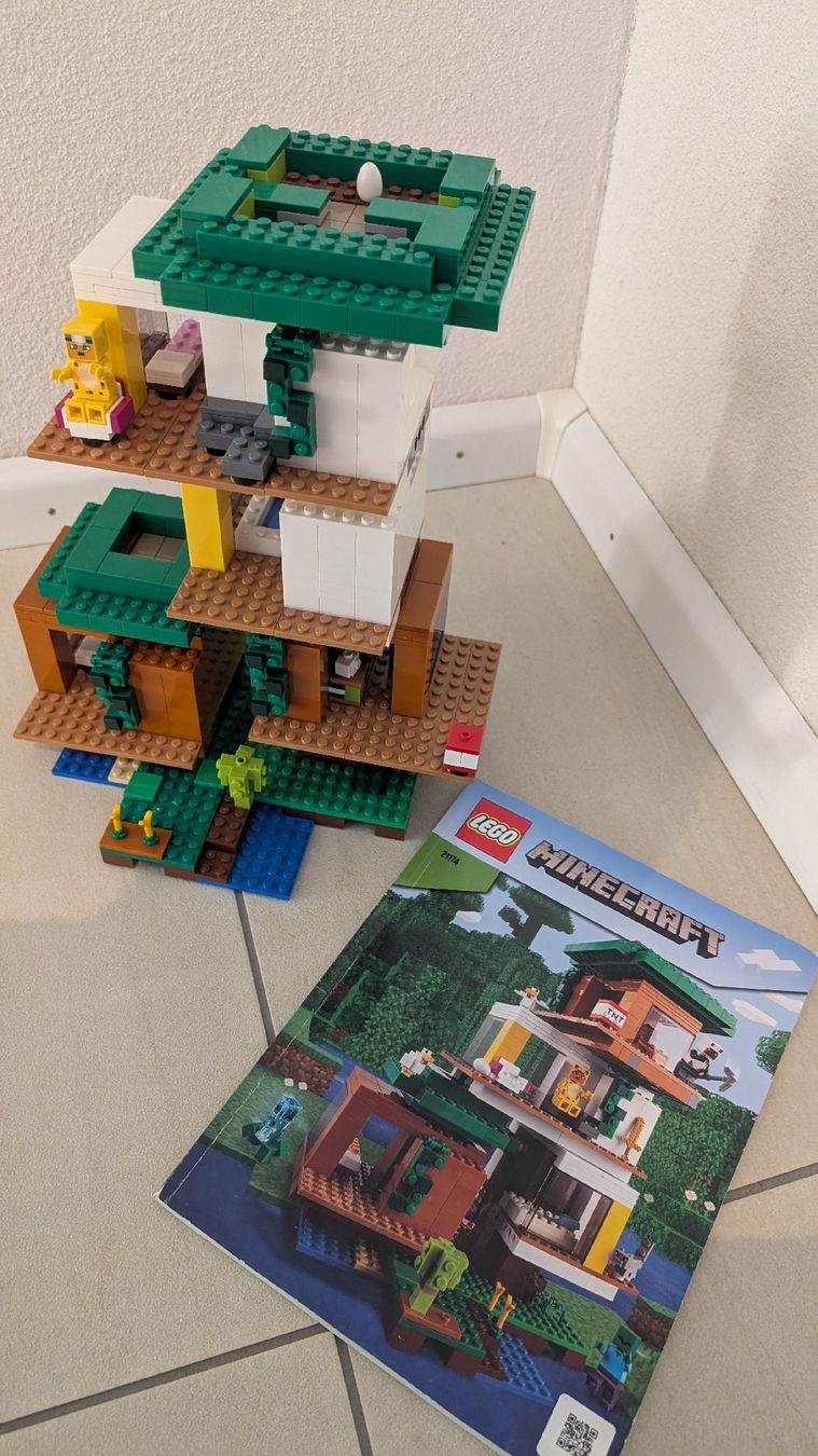 Lego Kit di costruzioni: LEGO Minecraft Das moderne Baumhaus 21174 - selten – Usato da Möhlin venduto da hans_d 1