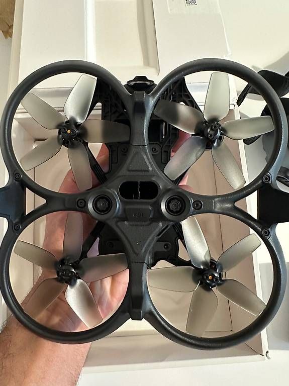 RC Kits de montage: DJI Avata Pro-view Combo RcMotion 2 – D'occasion à Meyrin par cla_q8vf 3