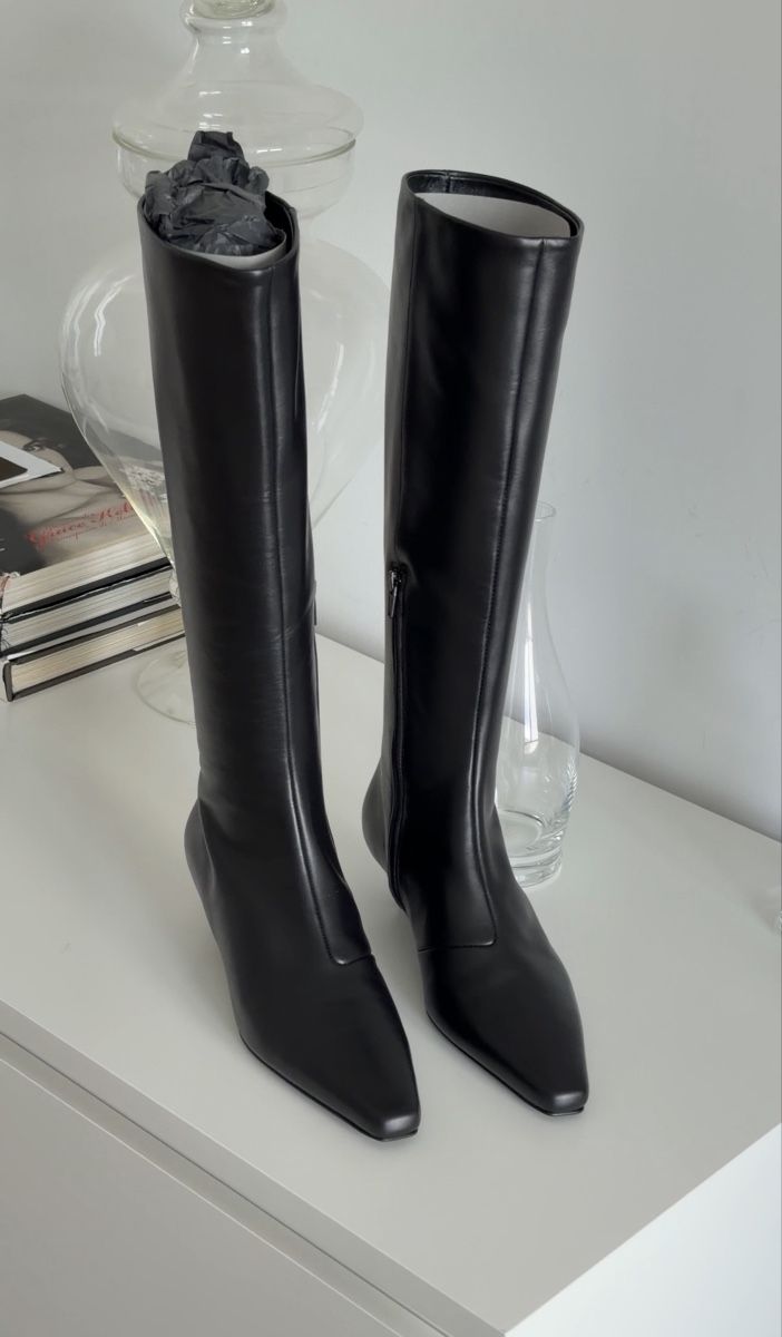 Totême Damenschuhe: Toteme leather boots – Neu und originalverpackt aus Paradiso von viorea 2