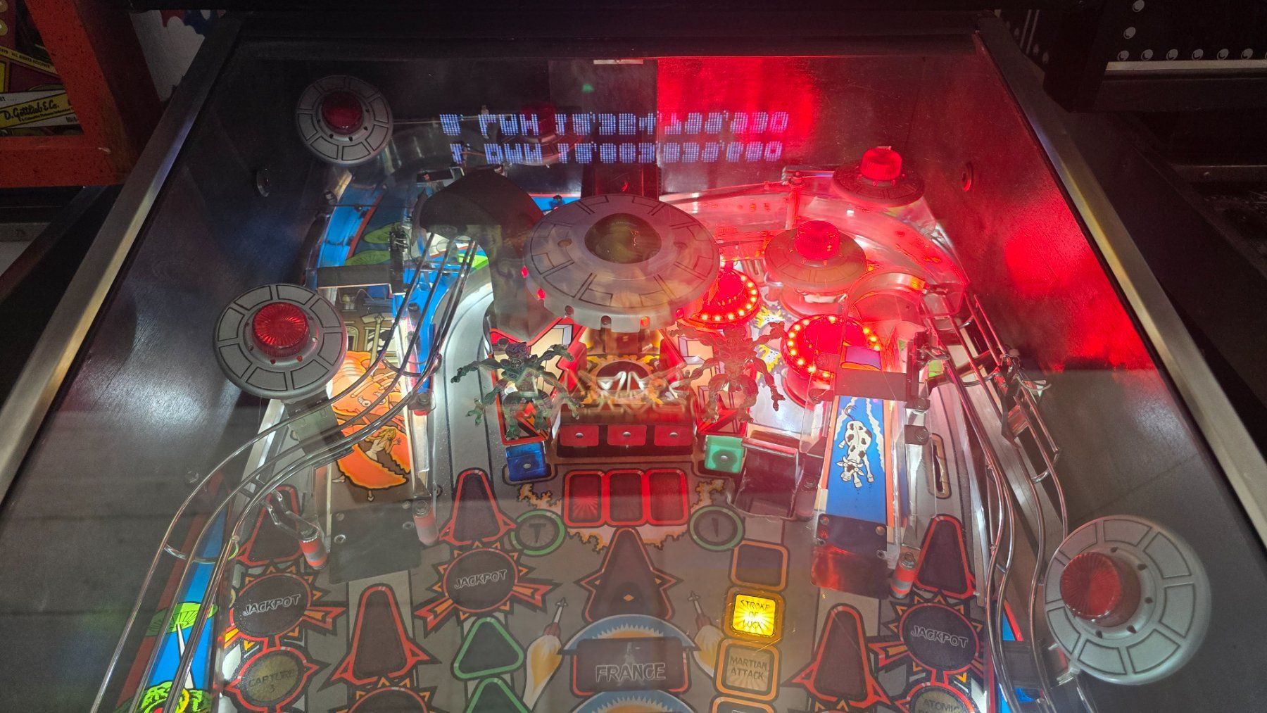 Stern Pinball Flippers: Flipper Bally Williams Attack from Mars mit Garantie !! – D'occasion à Fribourg par japanaddict 4