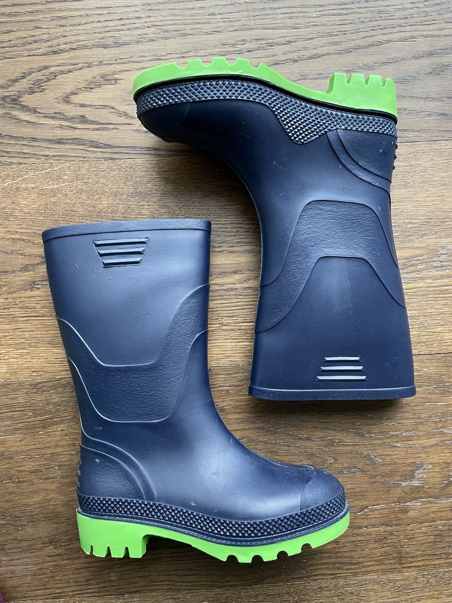 Schuhe für Jungen: Regenstiefel (Gr. 33) – Gebraucht aus Uerikon von nk013