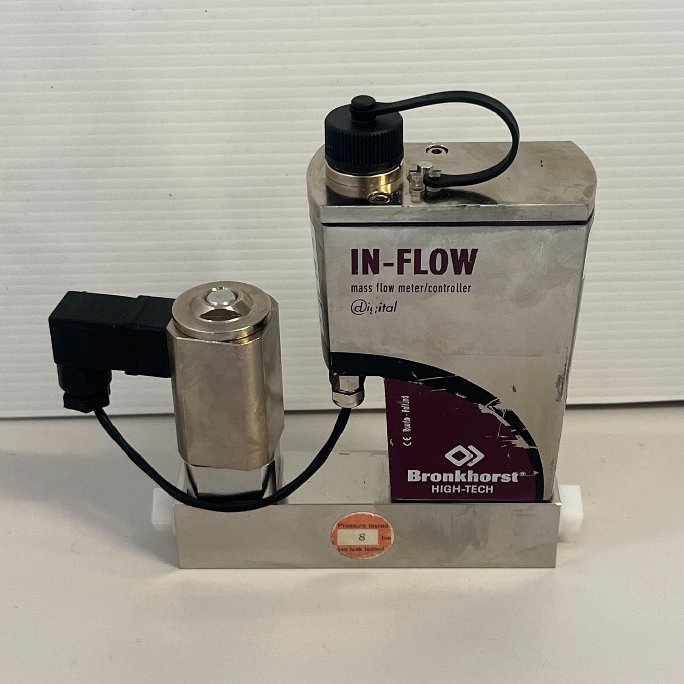 Accessori da laboratorio: Bronkhorst Mass Flow Controller F201 CI-AGB-00-V – Usato da Niederdorf venduto da LeptonAG_Labor 4
