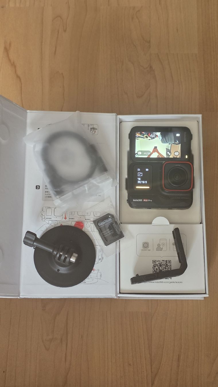 Insta360 Action Cam: Insta 360 Ace Pro  – D'occasion à Winterthur par Paris-Casanova 1