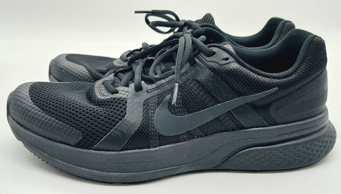 Nike Scarpe da uomo: Nike Laufschuhe Run Sneaker – Usato da Kriens venduto da Ileriadiamore