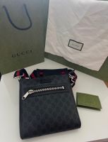 Sac bandoulière Gucci GG Supreme noir