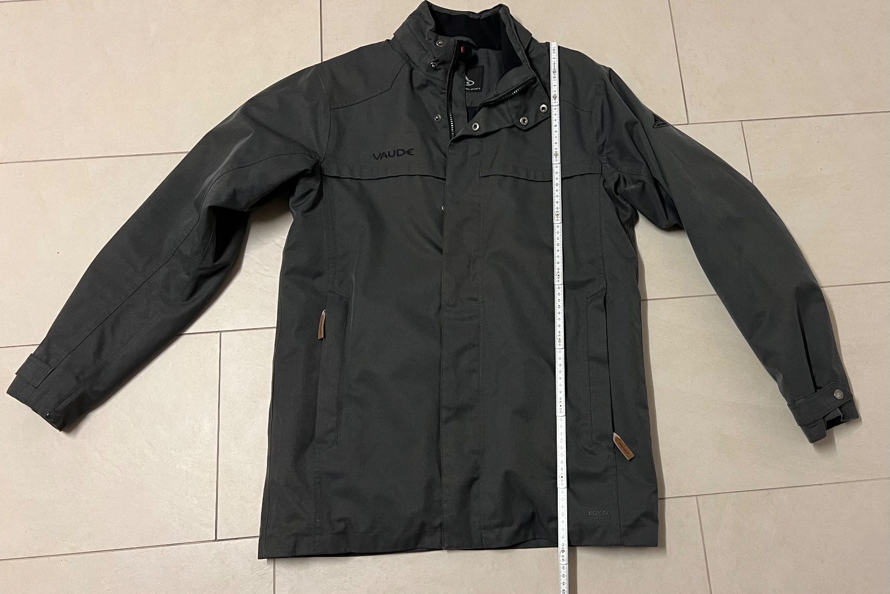 Vaude Giacche: Wunderschöne Jacke von Vaude Gr. M – Usato da Endingen venduto da chocosweet