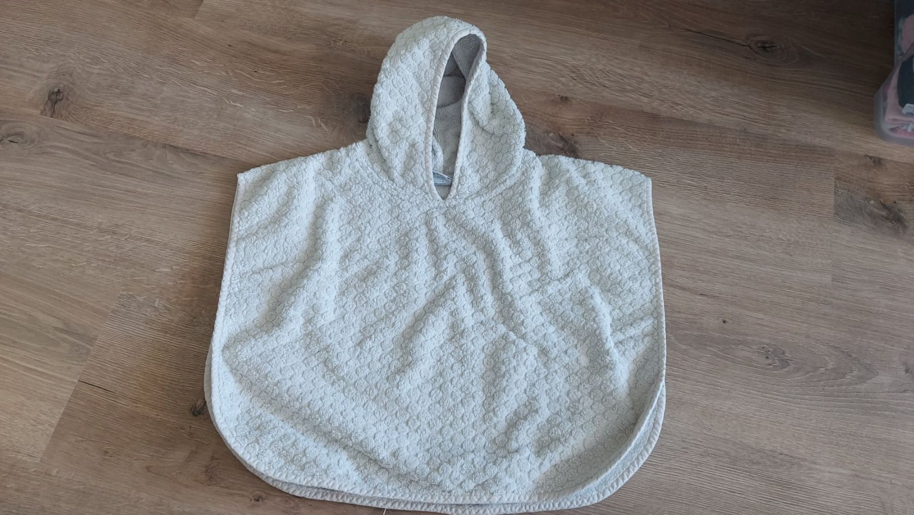 Bademäntel: Badeponcho Grösse 86 – Gebraucht aus Anglikon von Yari05