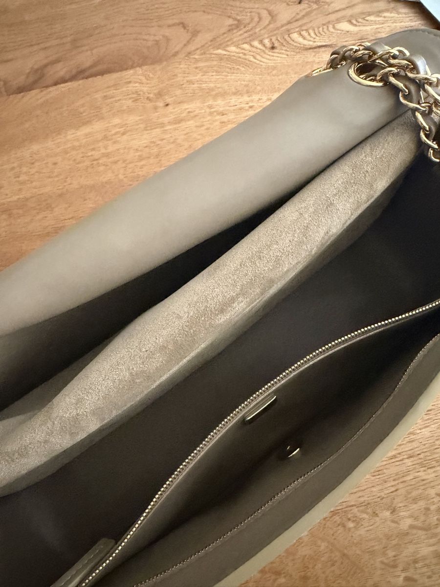 Sacs femmes: Guilted Suede Hand / Schulter tasche – Neuf avec emballage d'origine à Jona par Dearr 6