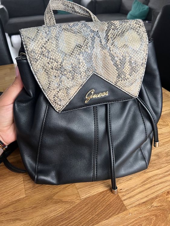 Damen Guess Rucksack Kaufen auf Ricardo