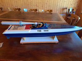 RC Rennboot
