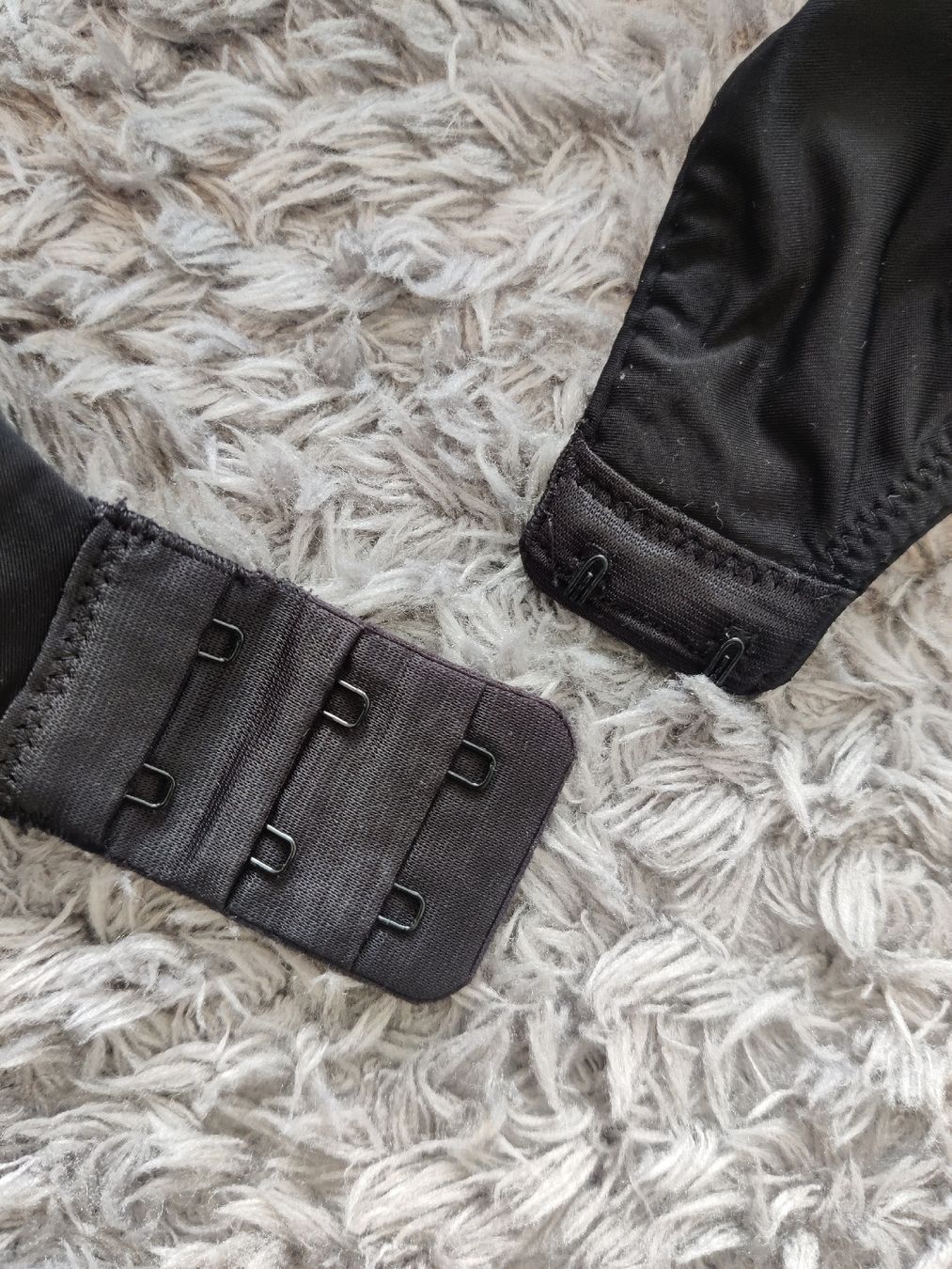 Victoria's Secret Altra biancheria intima: Victoria Secret BH 75E / 34DD – Usato da Pieterlen venduto da Saemelili 3