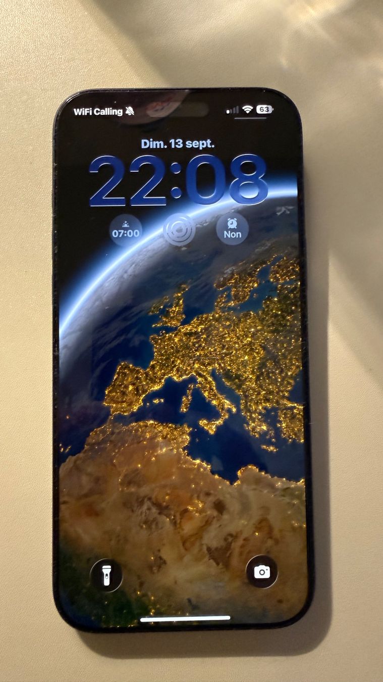 Apple Telefoni cellulari / Smartphones: Iphone 17 Pro Max 256gb deep blue – Nuovo (secondo la descrizione) da Altendorf venduto da Zebidou