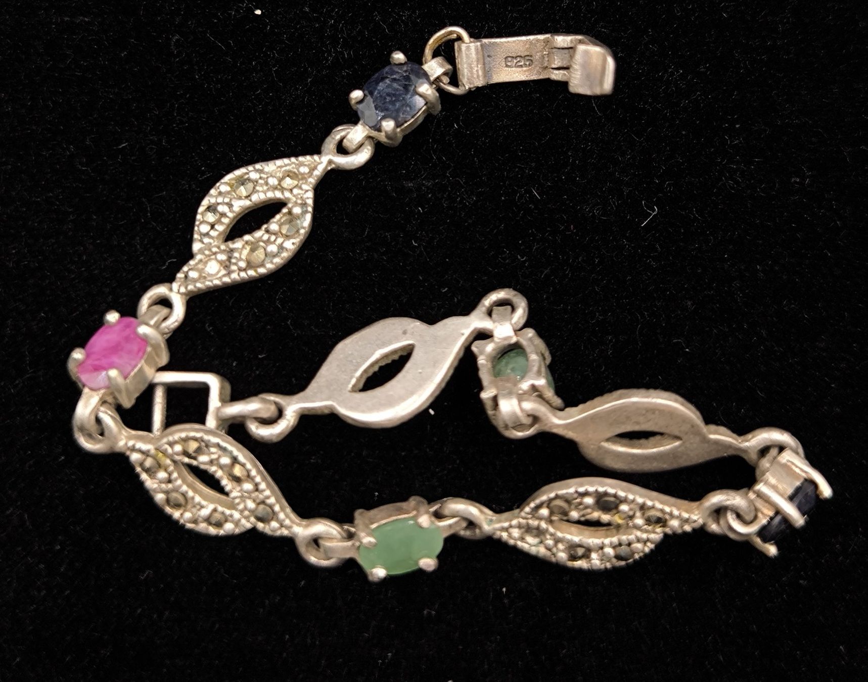Armbänder & -reifen: Armband mit Steinen, 925er Silber – Gebraucht aus Rorschacherberg von snOOpydOg11 6