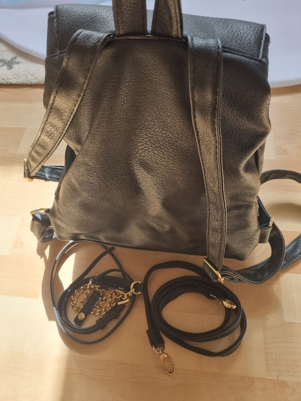 Sacs à dos: Schwarzer Handtaschenrucksack – Neuf (Voir description) à Gunzgen par Celine22 1