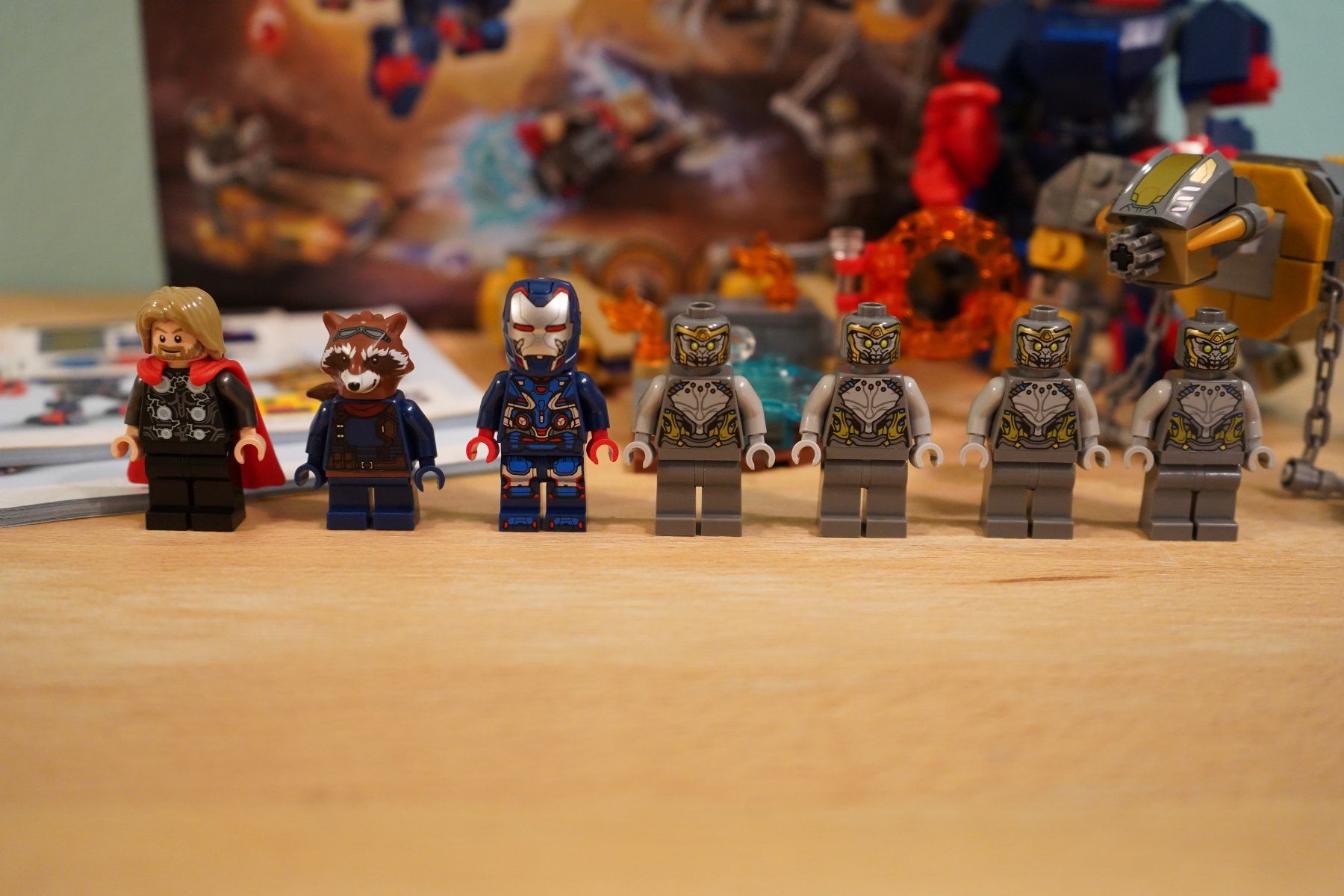 Lego Kit di costruzioni: LEGO 76322: Marvel Avengers: Endgame Thor vs. Chitauri – Usato da Zürich venduto da Backscope 1