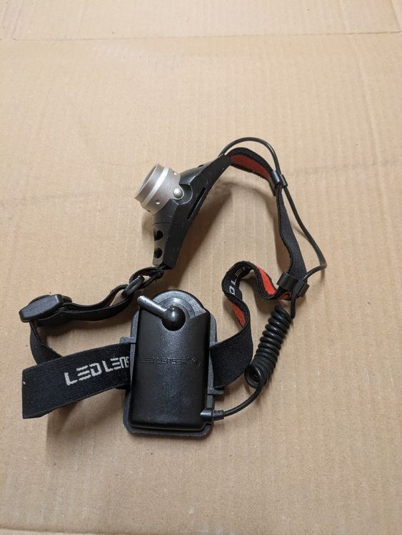 Ledlenser Lampade: Ledlenser Stirnlampe – Usato da Zürich venduto da dojoal64 2