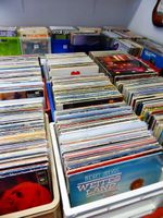 900 Schallplatten, Abholung GL oder TI, oder Lieferung
