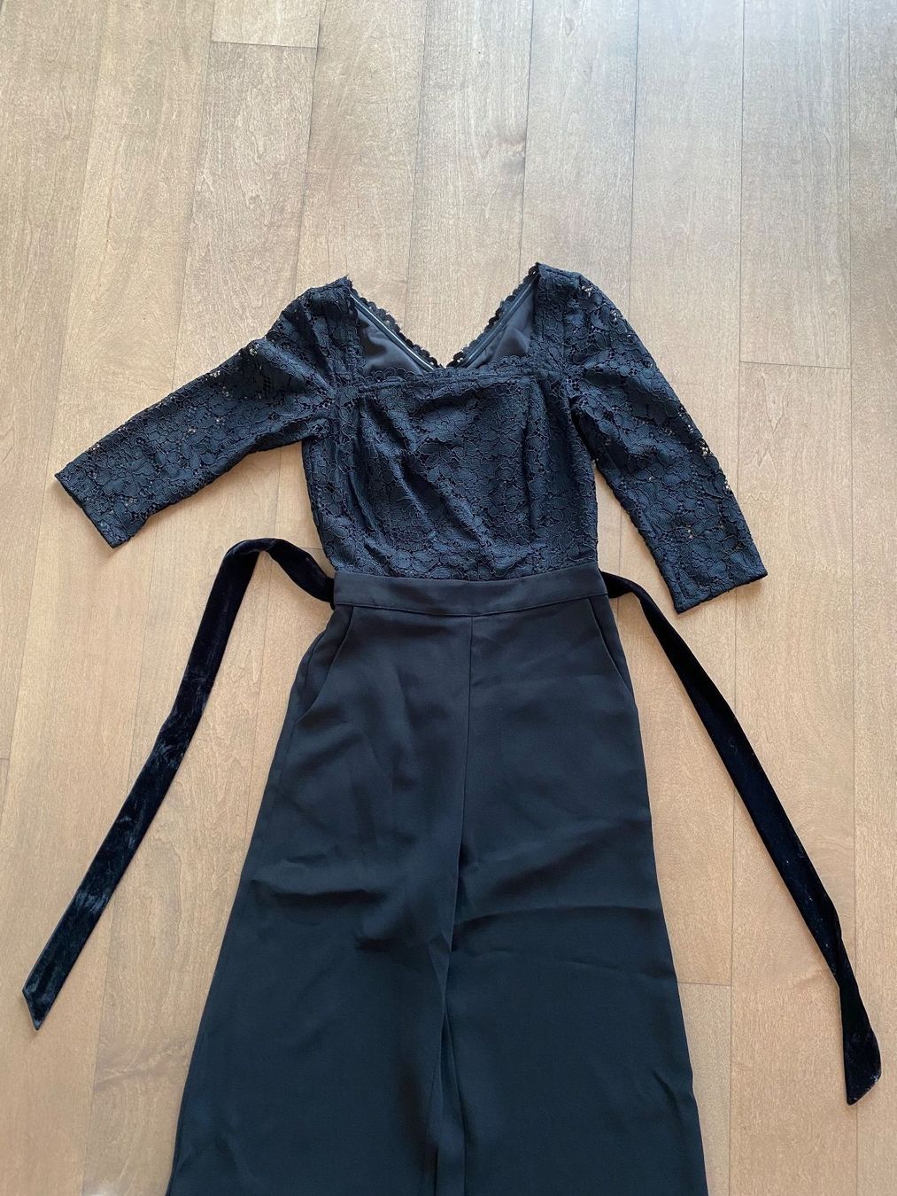 Esprit Jumpsuits: ESPRIT - eleganter Jumpsuit mit Spitze und Samt-Gurt – Neu (gemäss Beschreibung) aus Meilen von kleisi01 2