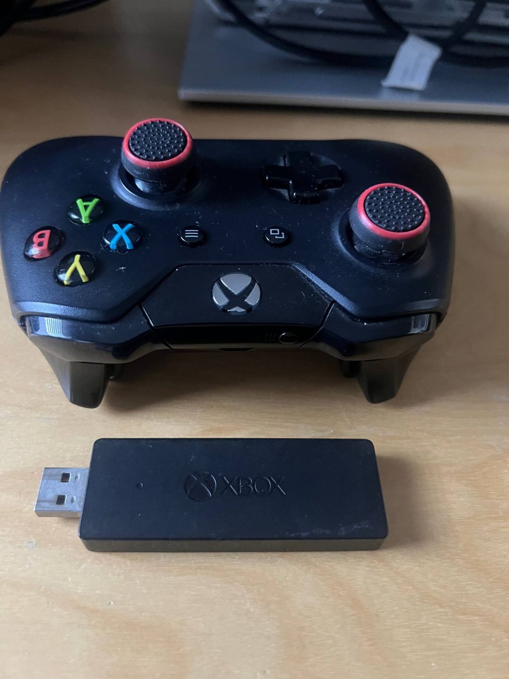 Microsoft Manettes: Original Xbox One Wireless Controller – D'occasion à Binningen par vitalii_zozulia 1