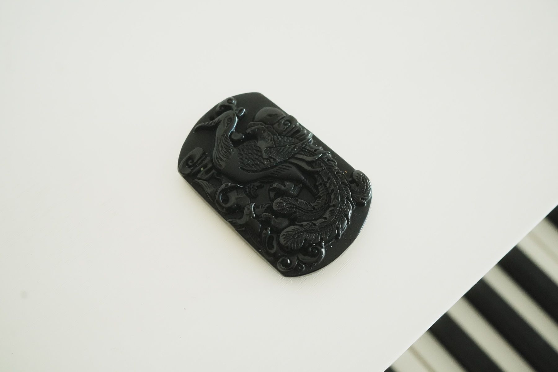 Ciondoli: Schnitzerei Anhänger schwarzer Stein Phönix China Amulett – Usato da Volketswil venduto da HeredisAntiques 1