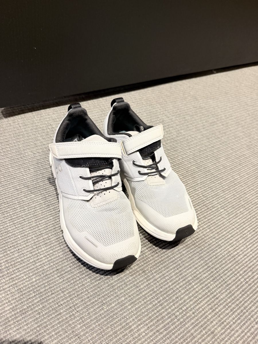 Scarpe per ragazzi: On shoes kids – Usato da Paradiso venduto da Under_sun