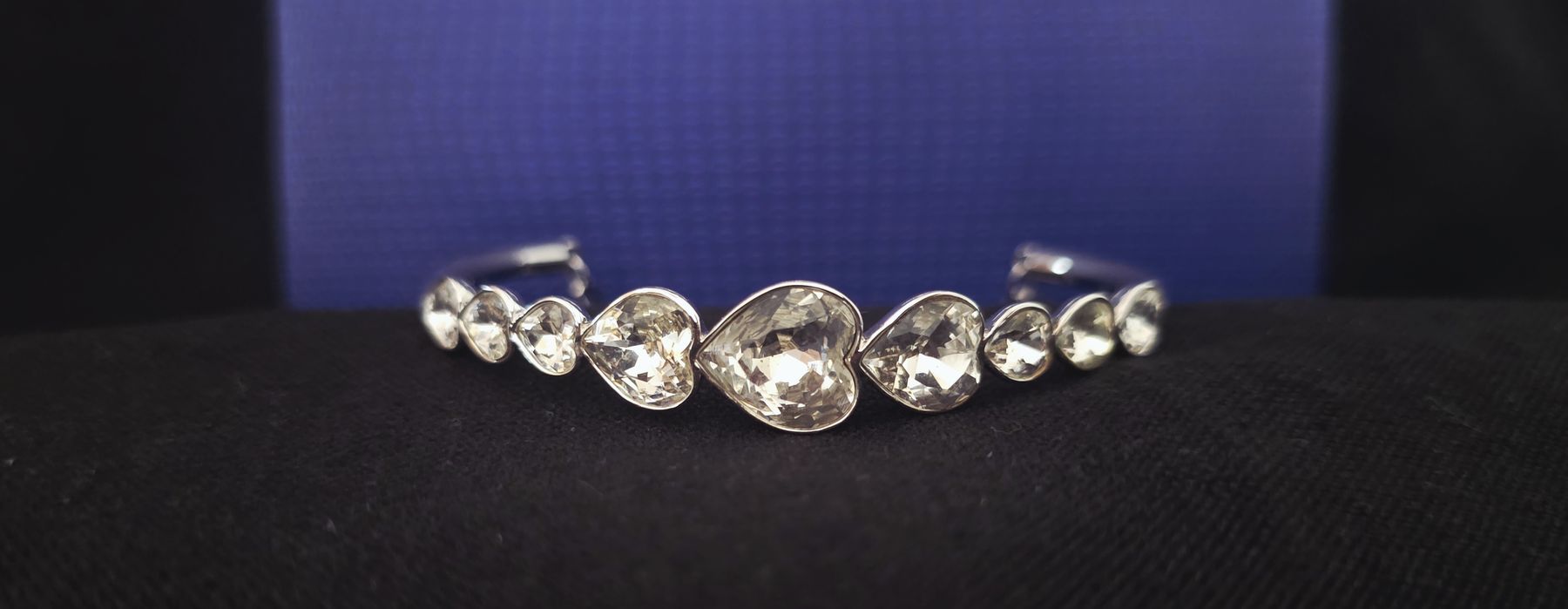 Swarovski Bracciali & Braccialetti: Swarovski Armband Herzform Kristalle Silberfarben – Usato da Kappel am Albis venduto da kappel2 1