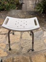 Tabouret de douche réglable blanc bon état général