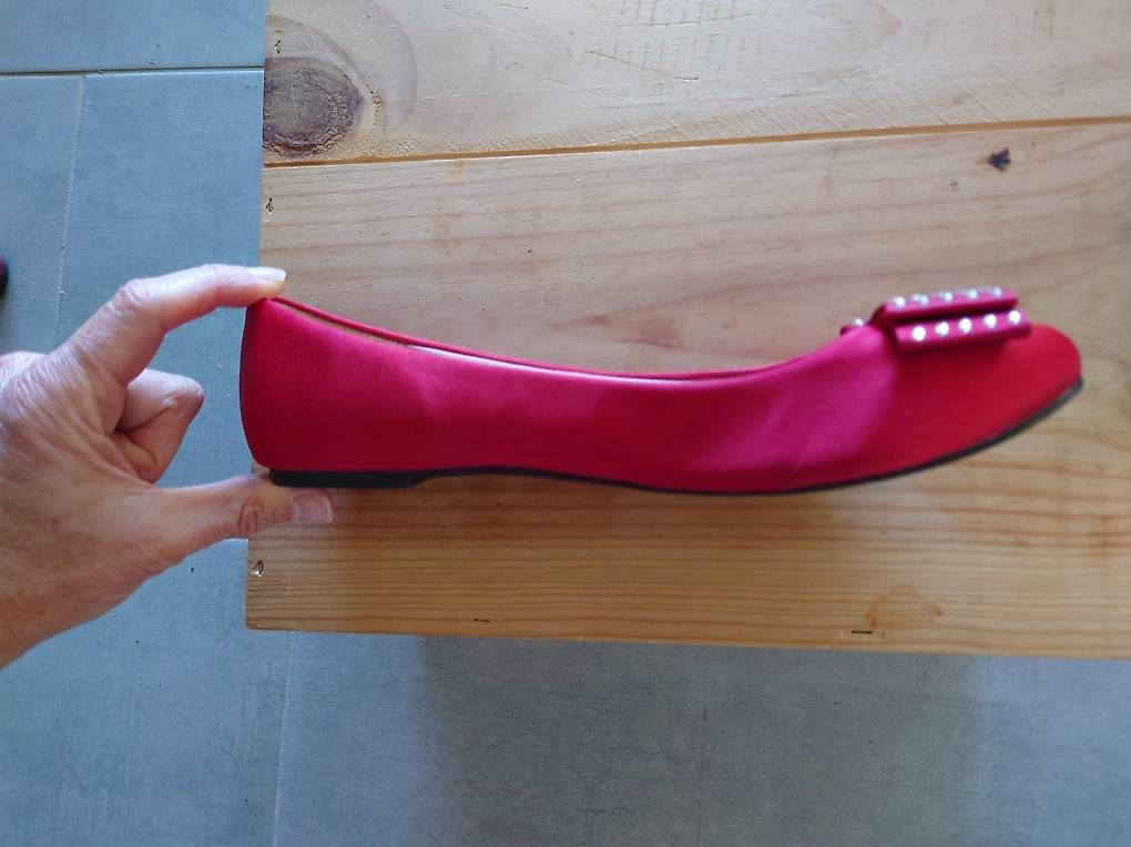 Damenschuhe: Ballerines rouges, 38 – Gebraucht aus La Chaux-de-Fonds von ann_lvf5 1