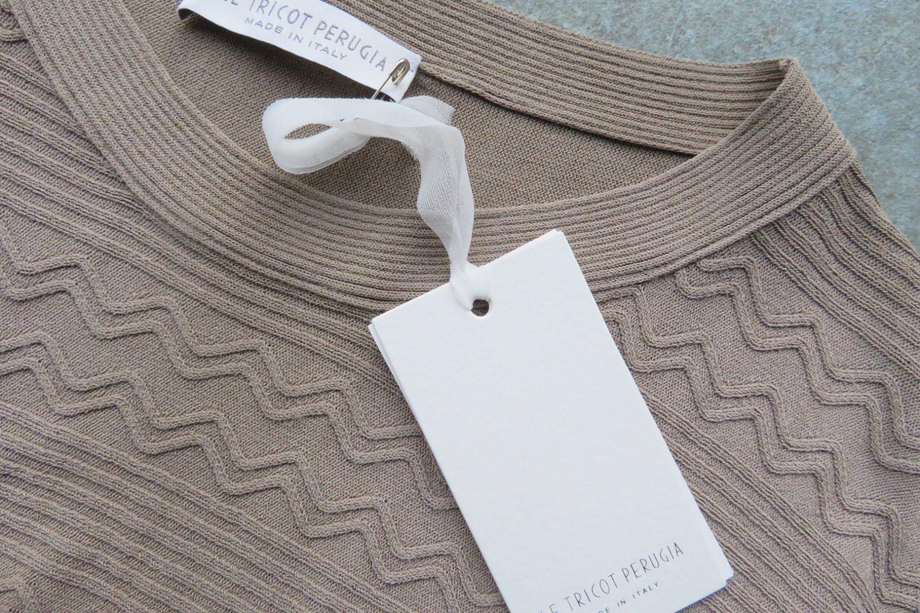 Maglioni & Felpe: LeTricot Perugia Designer-Pullover  Grösse M – Nuovo (secondo la descrizione) da Wil ZH venduto da Tamagy 1