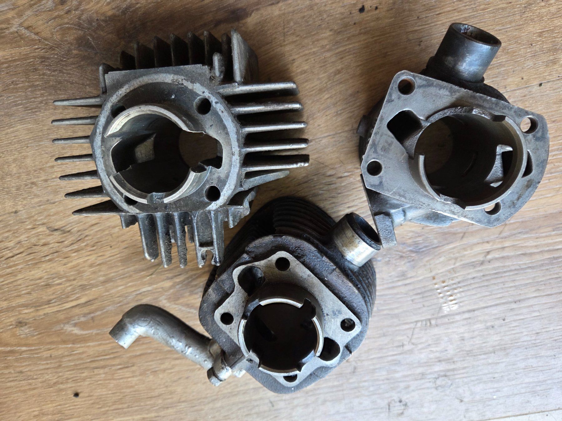 Sachs Ciclomotori: Diverse Zylinder Sachs/Puch defekt – Difettoso da frümsen venduto da Sailem