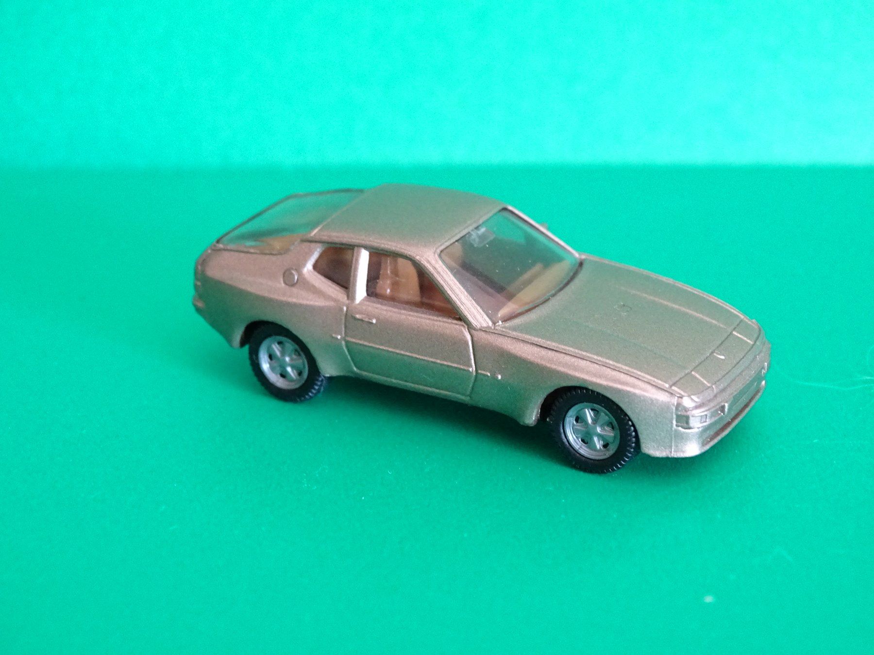 Herpa Modellautos: Porsche 944 von Herpa 1/87 – Gebraucht aus Bretzwil von Meex 1