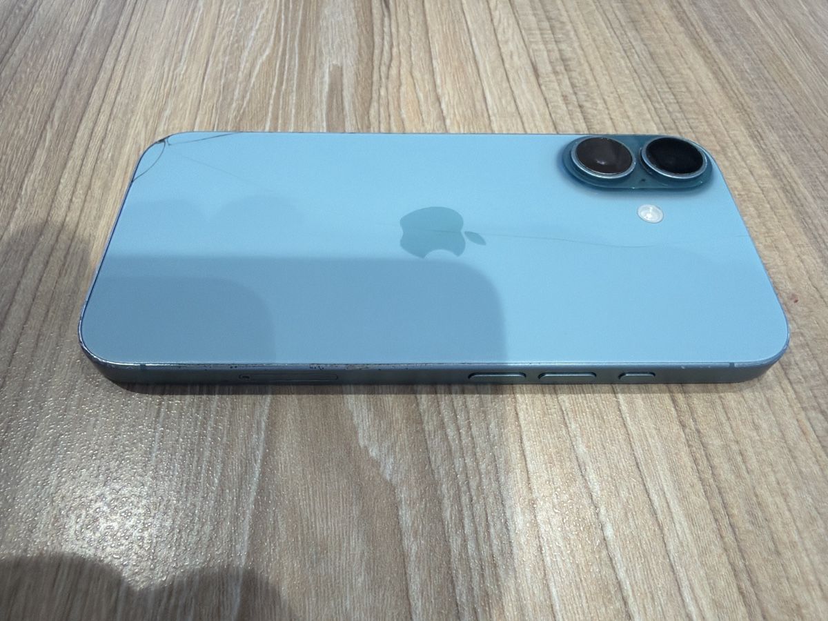 Apple Telefoni cellulari / Smartphones: Iphone 16 Blau 128 GB – Usato da Münsingen venduto da swalser28 3
