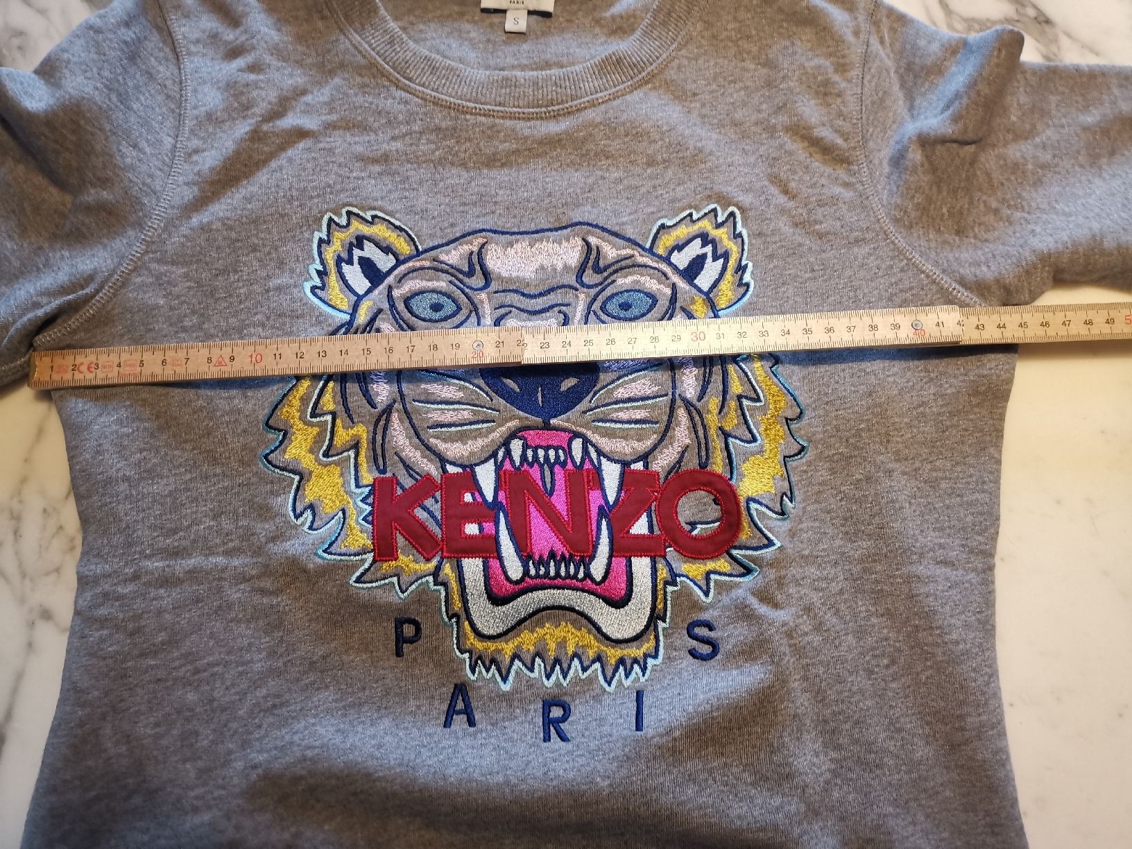 Kenzo Pulls & Sweat-shirts: Kenzo Tiger Baumwoll Pulli  – D'occasion à Uerikon par pink_flamingo 3