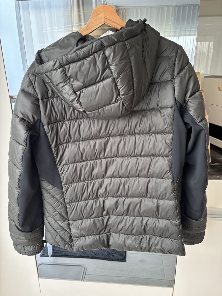 Bogner Giacche: Bogner Outdoorjacke Grösse 40 – Usato da Neunkirch venduto da Dama0 5