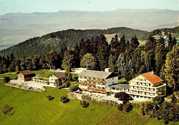 Cartoline postali: HEILIGENSCHWENDI ob THUN Hotel Haltenegg – Usato da Jona venduto da philajona