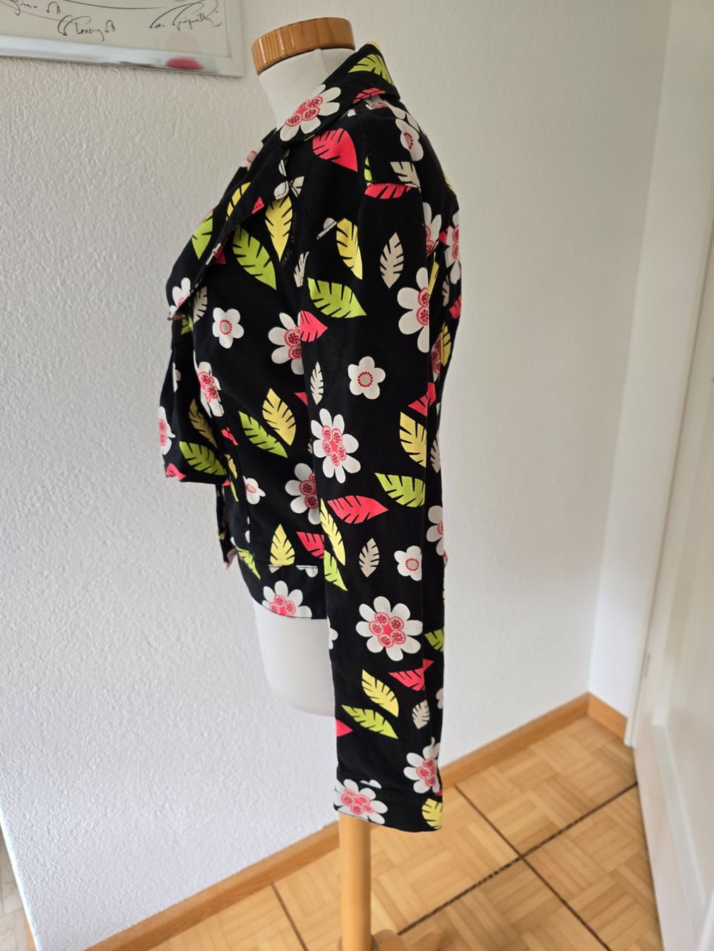 Moschino Giacche: Moschino Jacke Gr. 36 – Usato da Bottmingen venduto da sandy_2 2