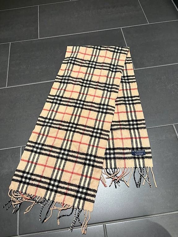 Burberry Foulard & Sciarpe: Original Burberry Cashmere Schal – Usato da Züberwangen venduto da biene_83 1