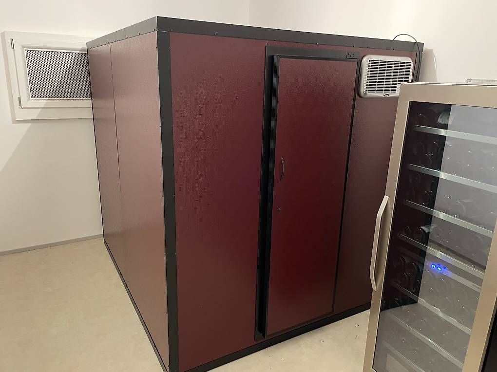 Kühlschrank: Cave à vin grande capacité – Gebraucht aus Collombey von DRADA_M
