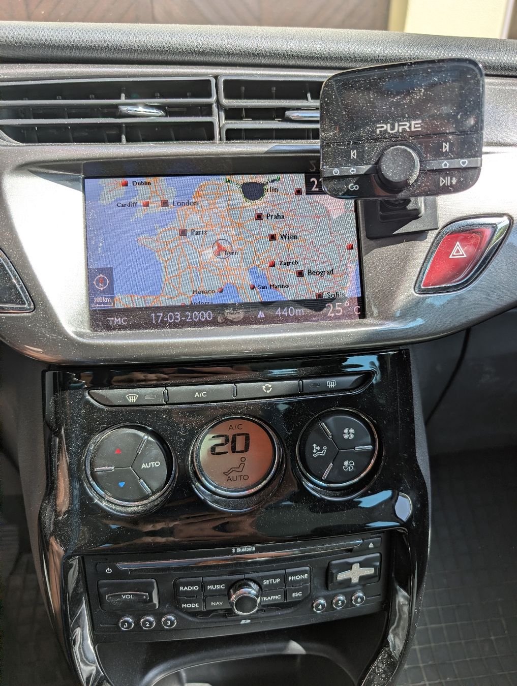 Citroën Automobili: Citroen C3 16i/16v black Handschaltung – Usato da Schübelbach venduto da Rhabilleur 7