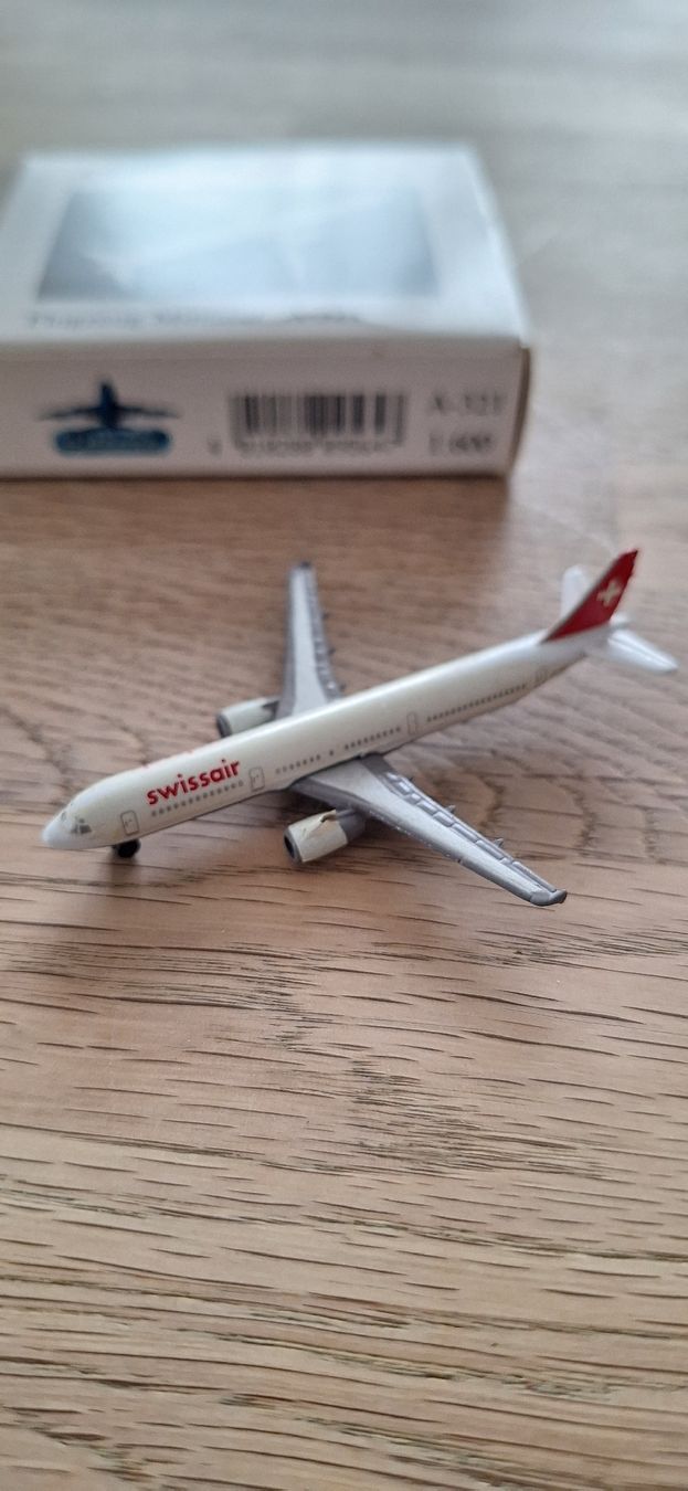 Kits de montage: Flugzeugmodell – Neuf avec emballage d'origine à Zollbrück par kir_gl88
